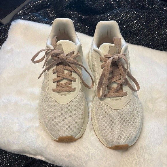 Women's Cream Sneakers - Picture 3 of 5
